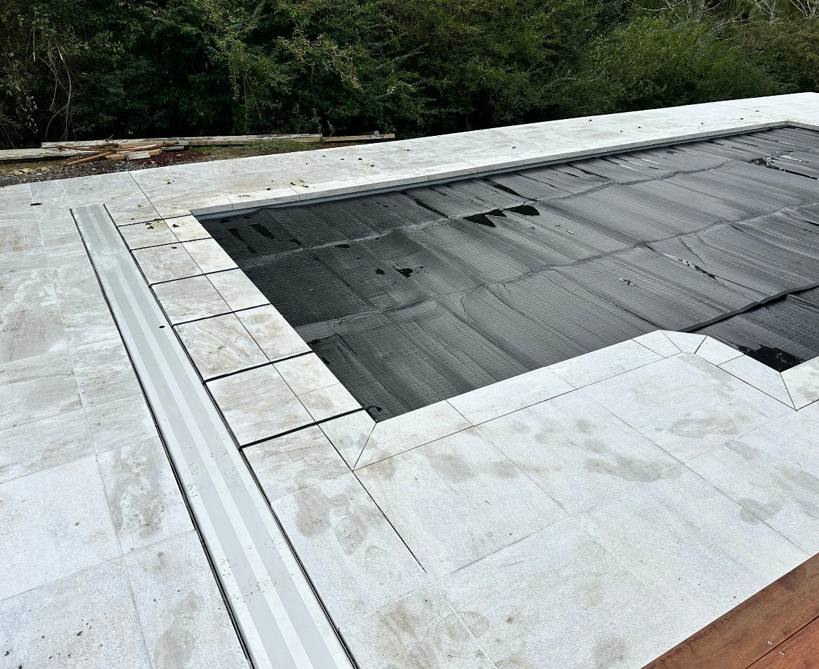 Black Heat Guard Thermal Blanket | Pool Covers