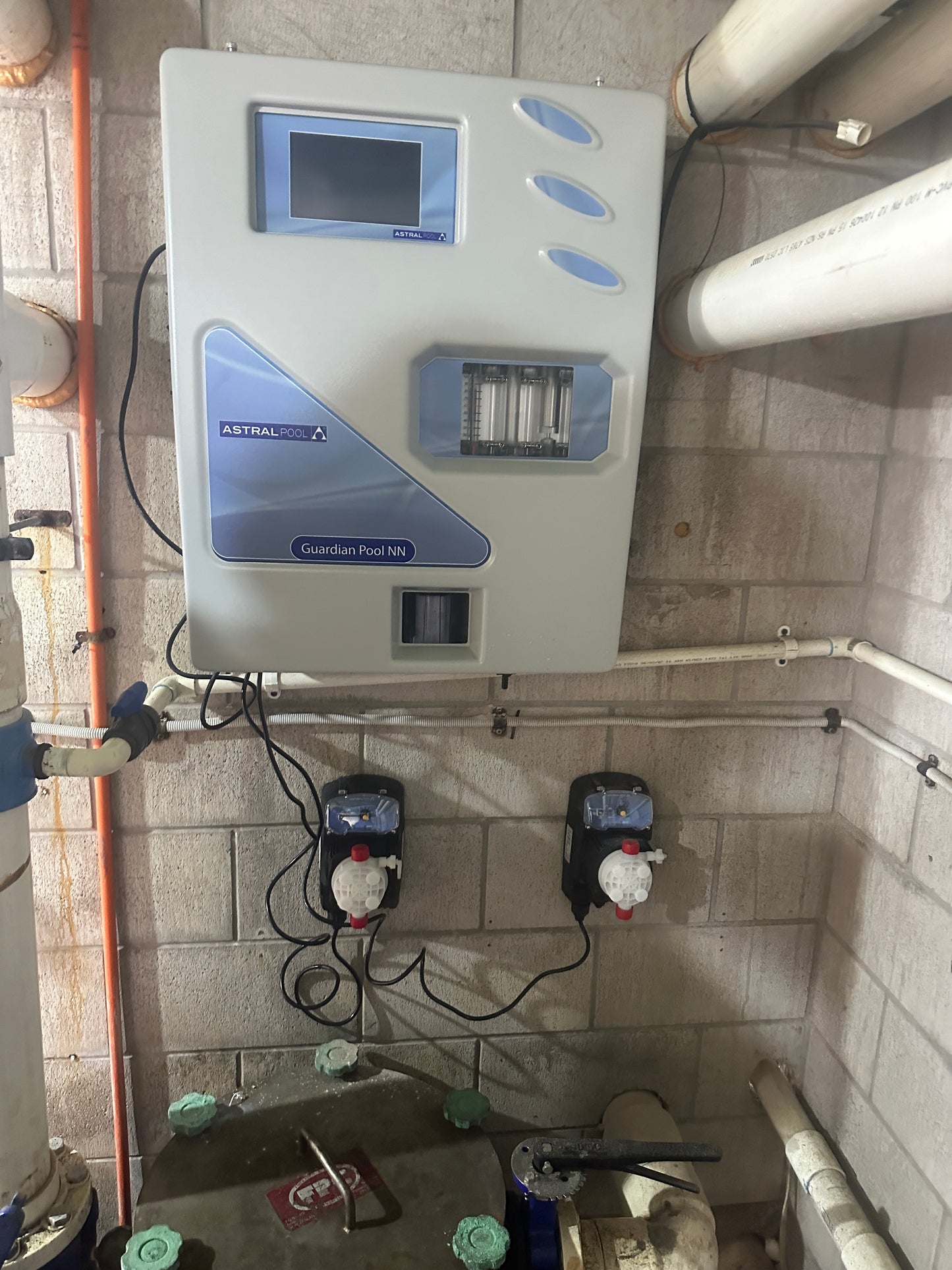 Guardian Pool NN #4 72702 #6 72705commercial automated chlorinator machine