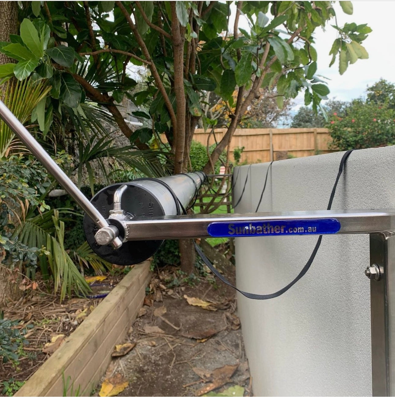 Sunbather 114 DDL Wall-Mounted Roller