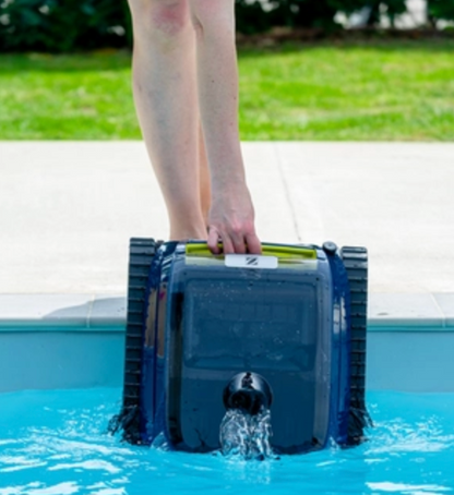 WR000631 FREERIDER FR800 CORDLESS ROBOT