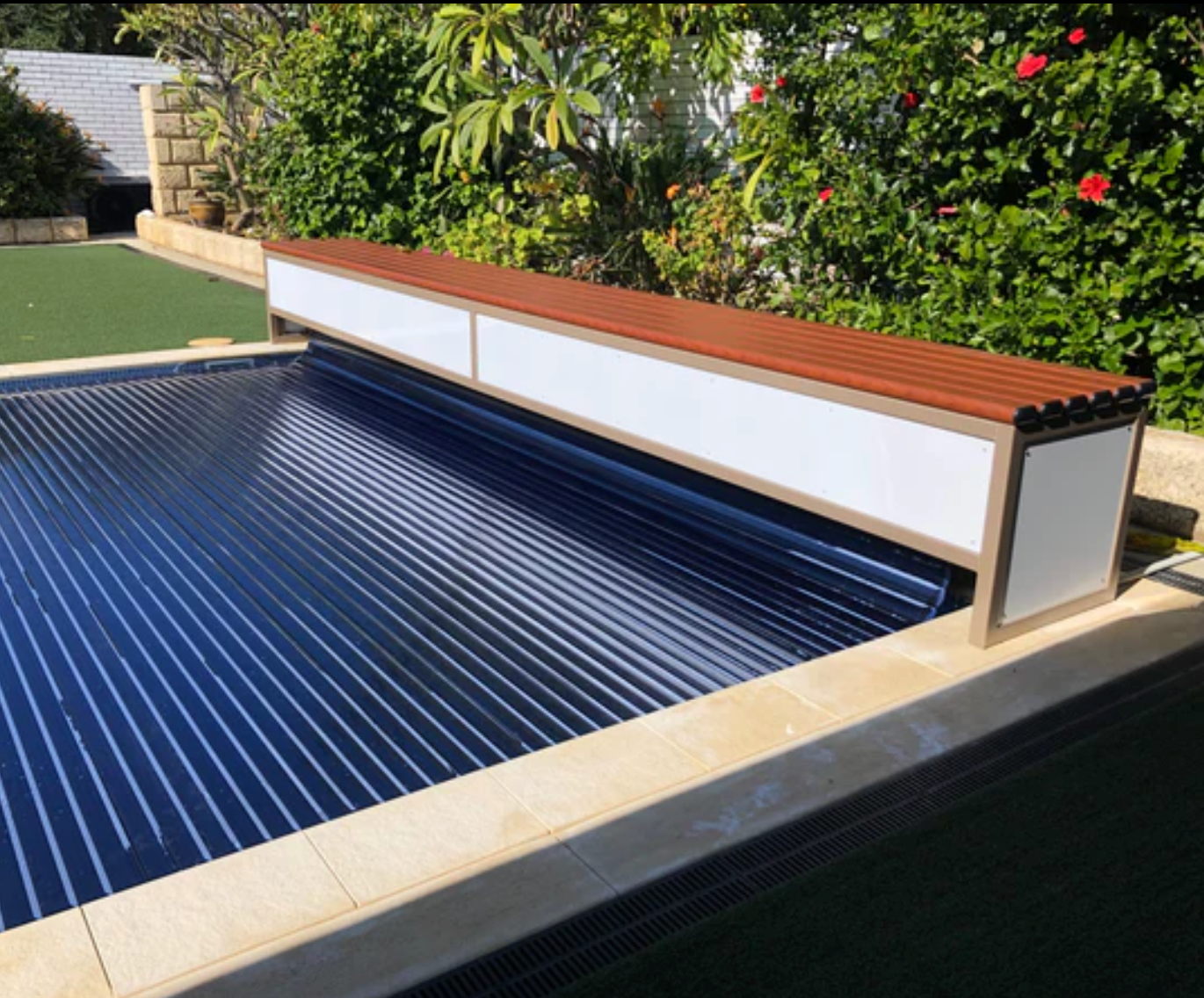 PSH ABOVE GROUND ROLLER - AUTOMATIC SLAT POOL COVER - Rigid Slat Covers
