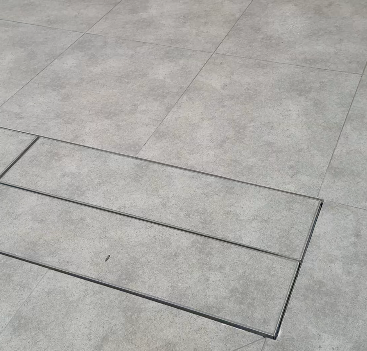 Eco-Vanishing Cavity Storage - Tiles lid, Under Ground, 316 Stainless steel and aluminium blend units