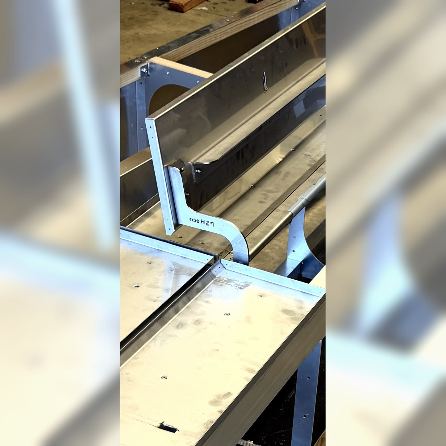 PSH Eco Vanishing Tile Lid cavity storage rail detail