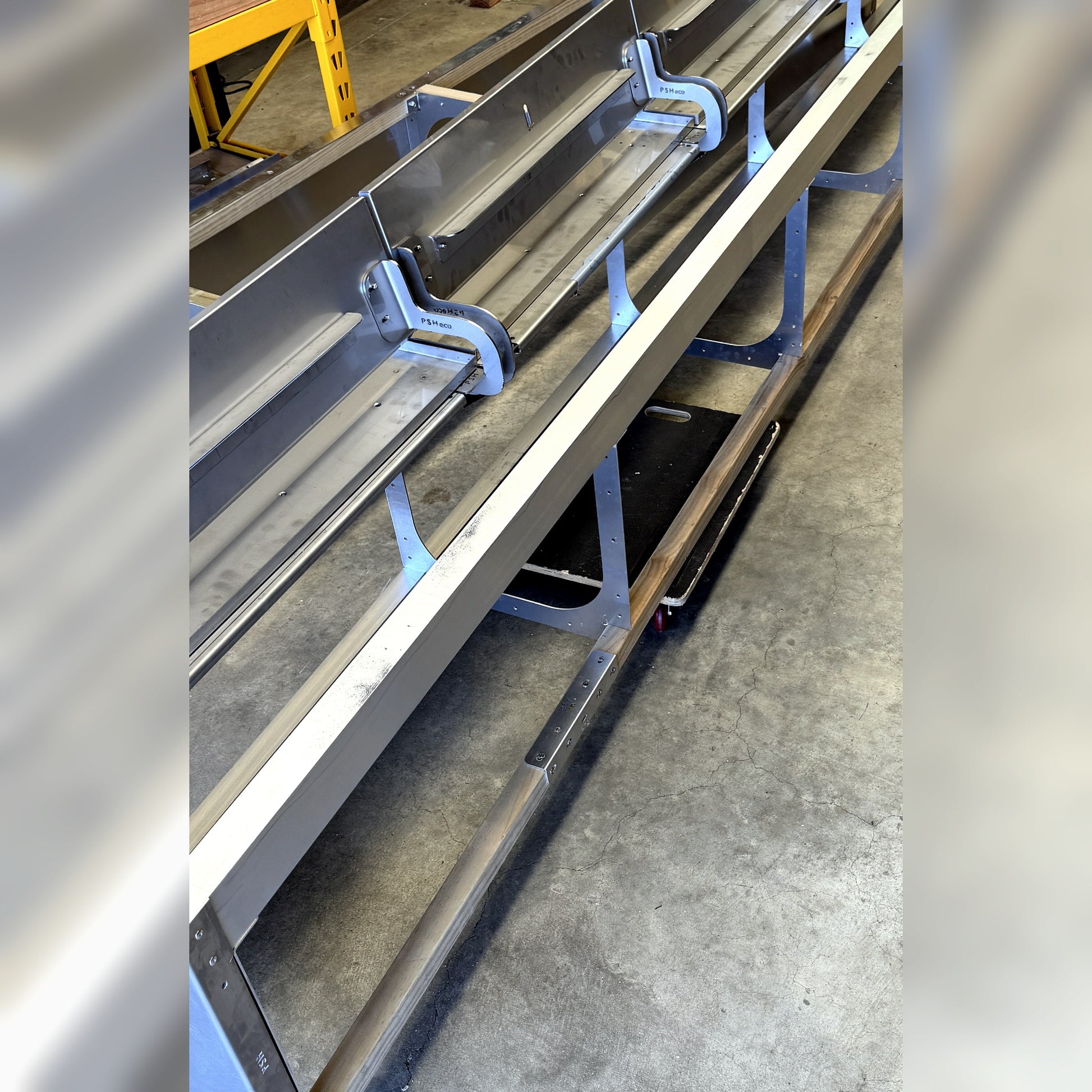 PSH Eco Vanishing Tile Lid cavity storage under ground assembly close angle