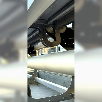 PSH Eco Vanishing Tile Lid under-frame bracket detail